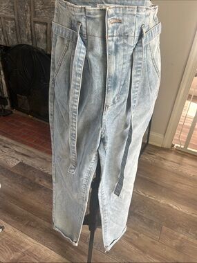 Ardene Light Blue High-Waist Tie-Belt Jeans